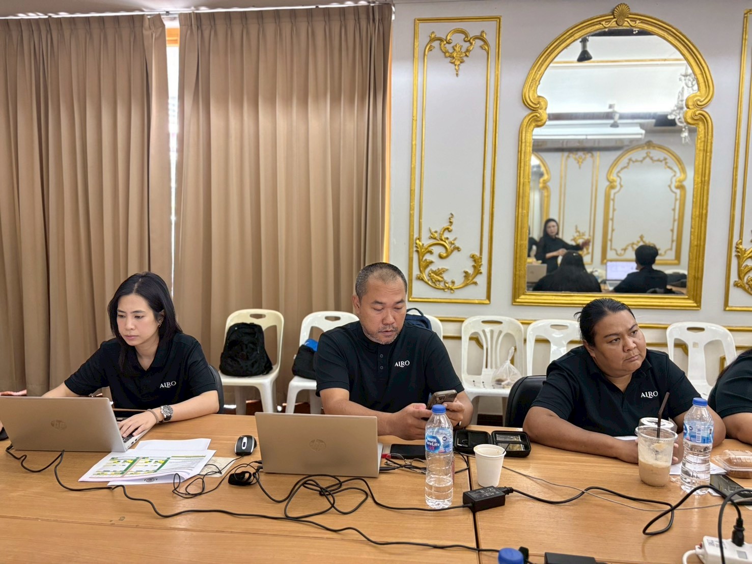 title - การประชุมภายในศูนย์ตรวจสอบและรับรองมาตรฐานสินค้าเกษตรในเขตปฏิรูปที่ดิน 